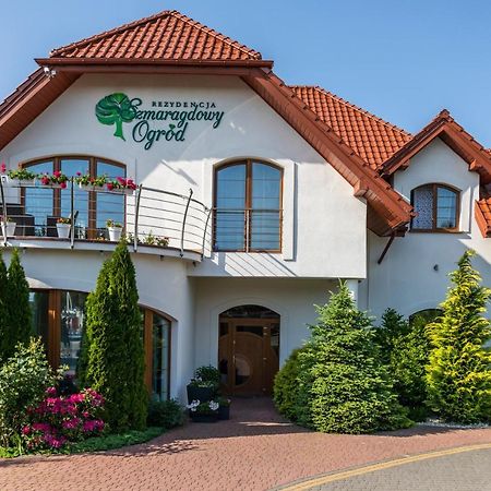 Rezydencja Szmaragdowy Ogrod Hotel Konstantynow Lodzki Exterior photo