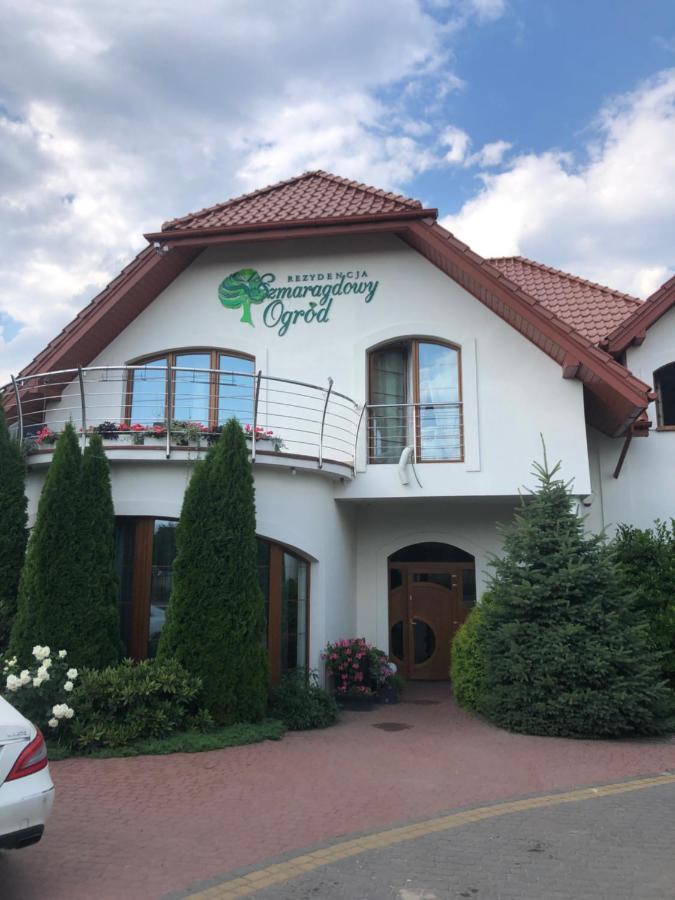 Rezydencja Szmaragdowy Ogrod Hotel Konstantynow Lodzki Exterior photo