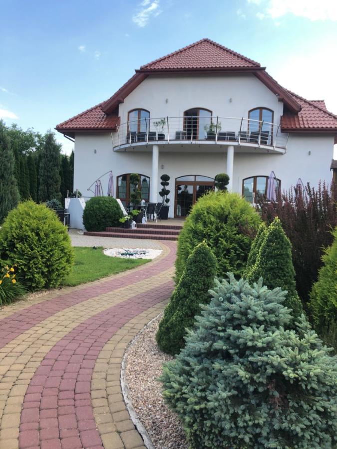 Rezydencja Szmaragdowy Ogrod Hotel Konstantynow Lodzki Exterior photo